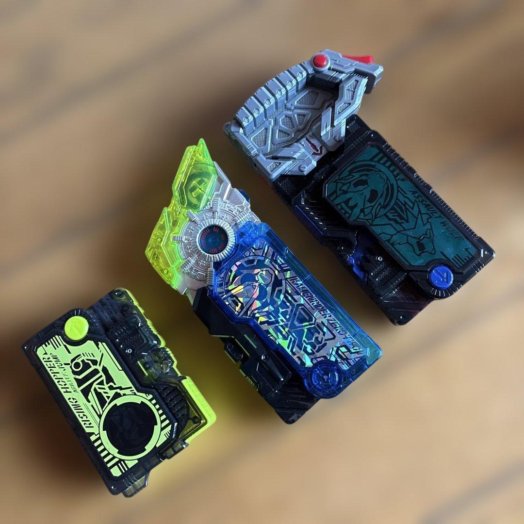 BANDAI 仮面ライダーゼロワンエイムズショットライザー　 プログライズキー