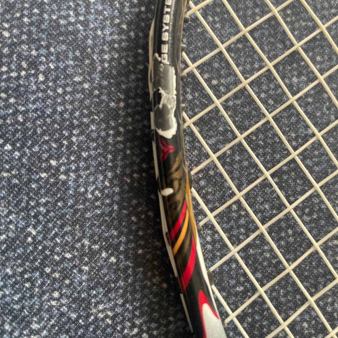 YONEXVOLTRIC 80 バドミントンラケット