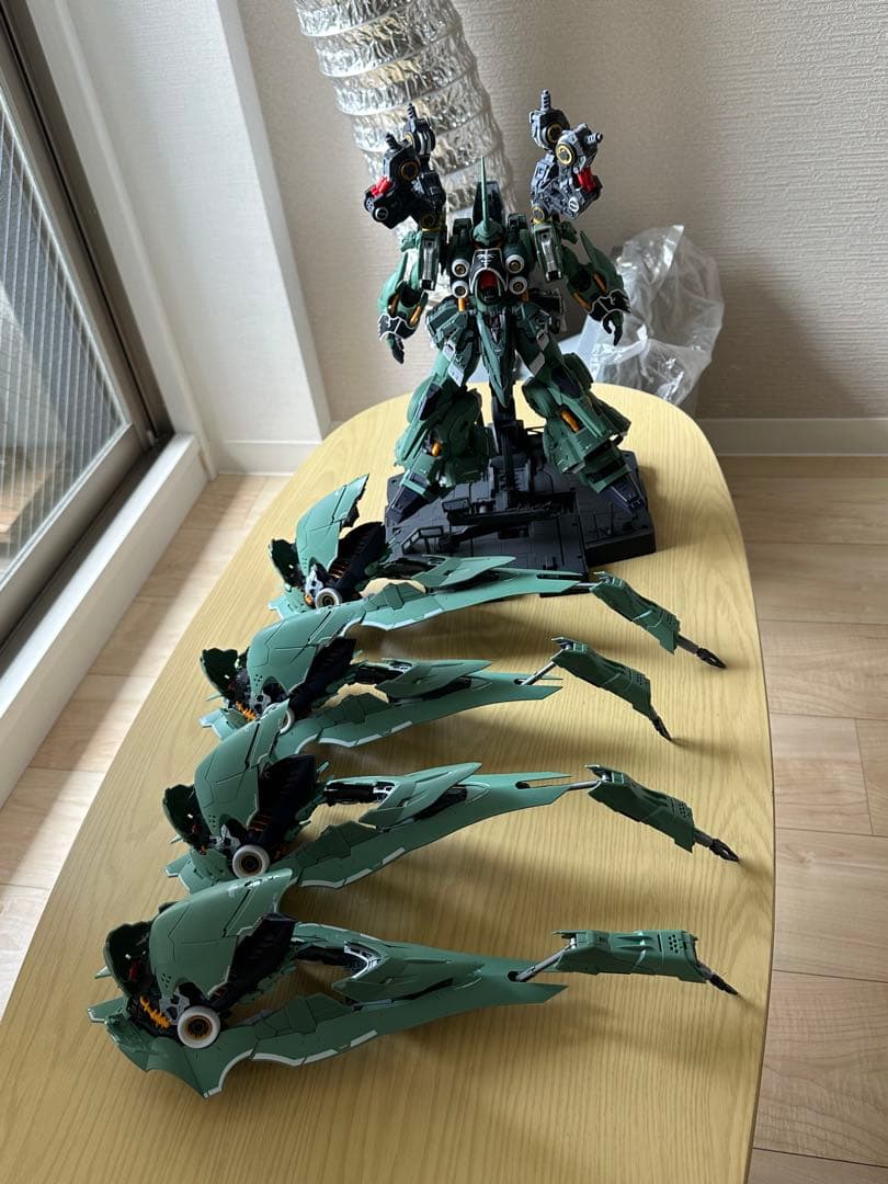 完成品1/100 オシリス・エリアル　ドミネーター　MGEXクシャトリヤ