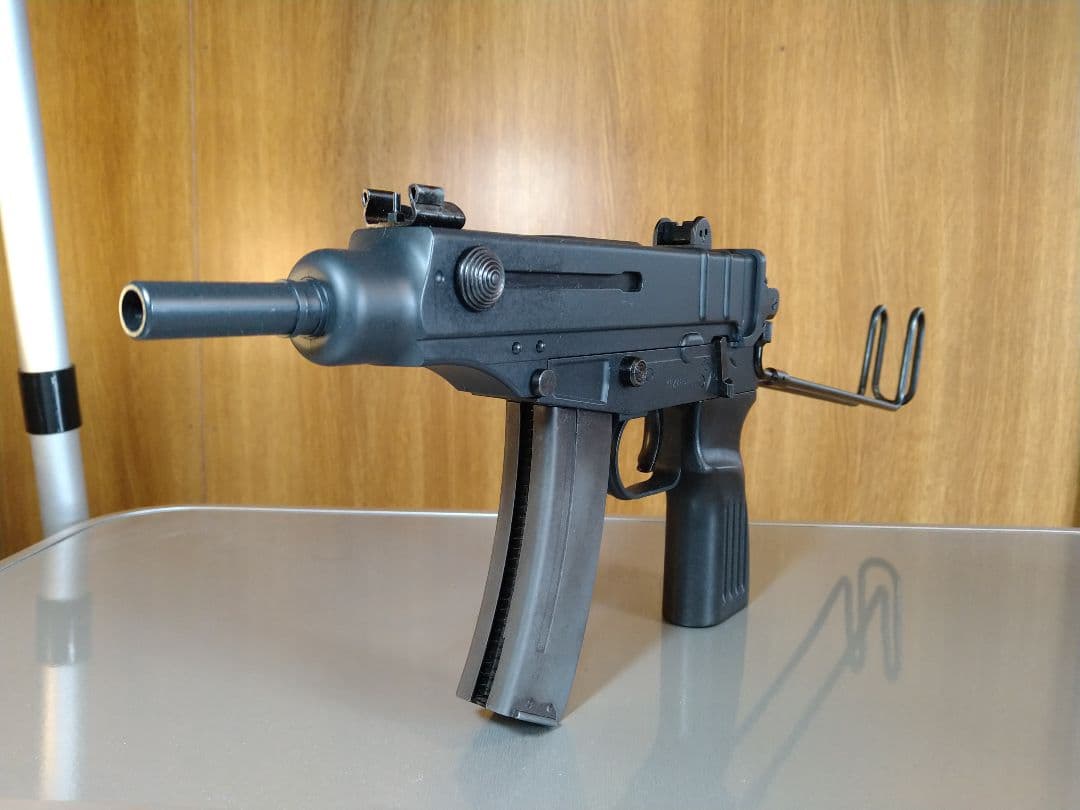 実用美品！マルゼン　スコーピオンVz61　セミ・フルオートブローバックガスガン！