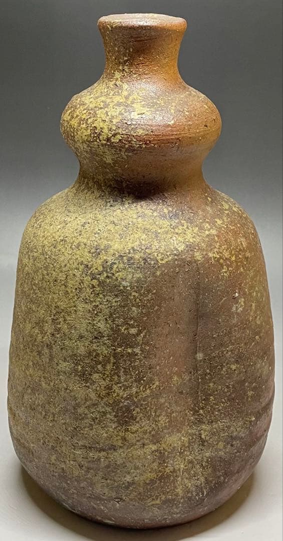 人間国宝　伊勢崎淳　瓢型花生　花入　備前焼　共箱　P99