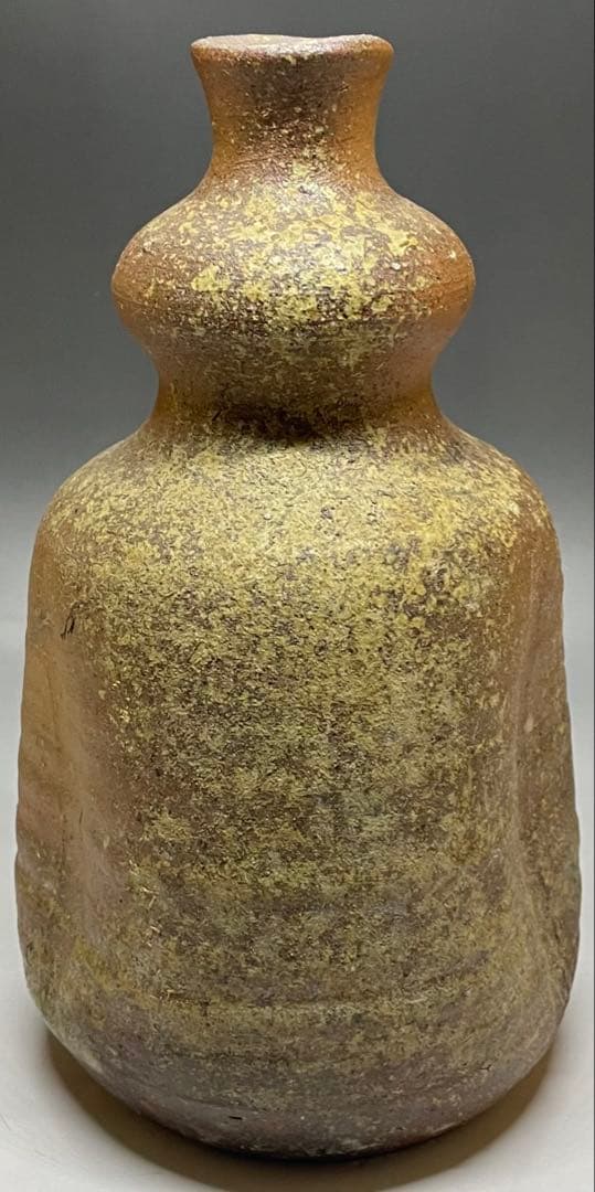 人間国宝　伊勢崎淳　瓢型花生　花入　備前焼　共箱　P99