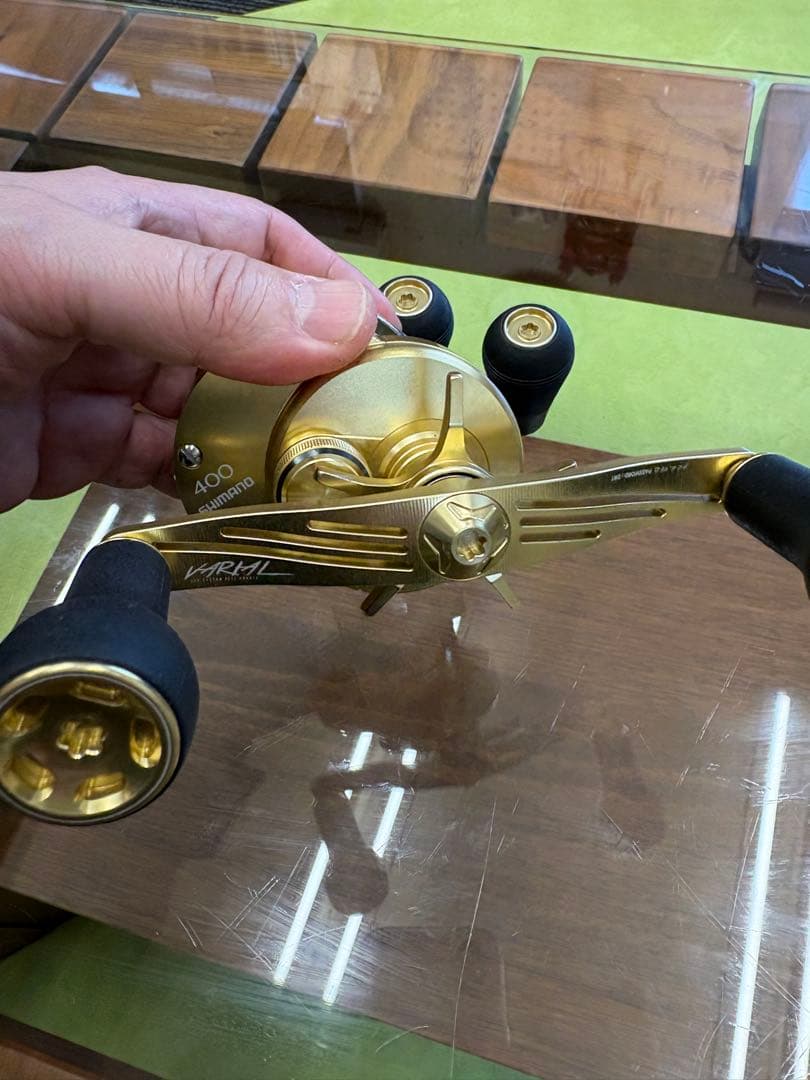 カルカッタコンクエスト400 & DRTバリアルハンドル117 ゴールド