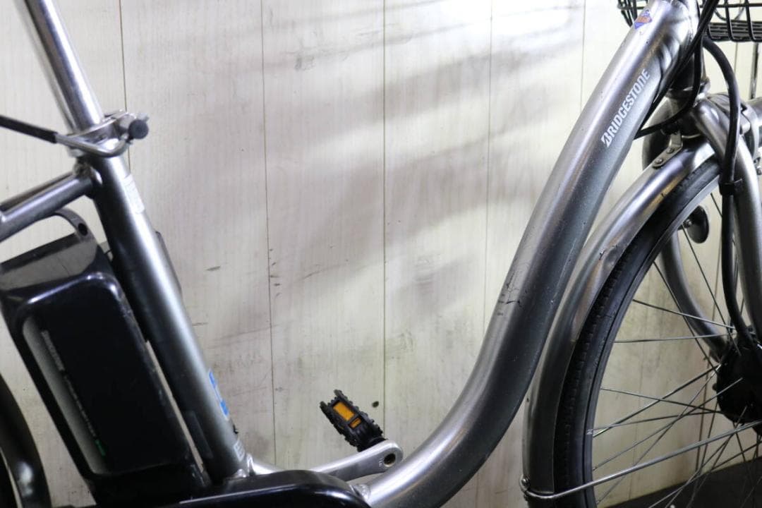 ブリヂストン フロンティア F6AB29 リチウム6AH 26型 SILVER