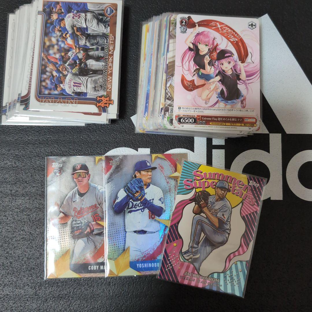 ドラゴンボール、ガンダムなどカードまとめ売り