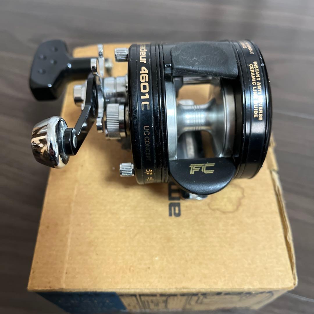 Abu Garcia Ambassadeur Ultra Cast ベイトリール