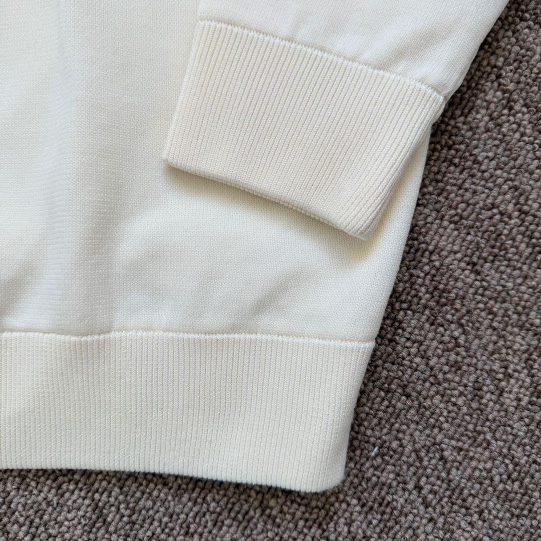 現行モデル　蓄熱　裏地付き　マスターバニー　ニット　M〜L相当　白　オフホワイト