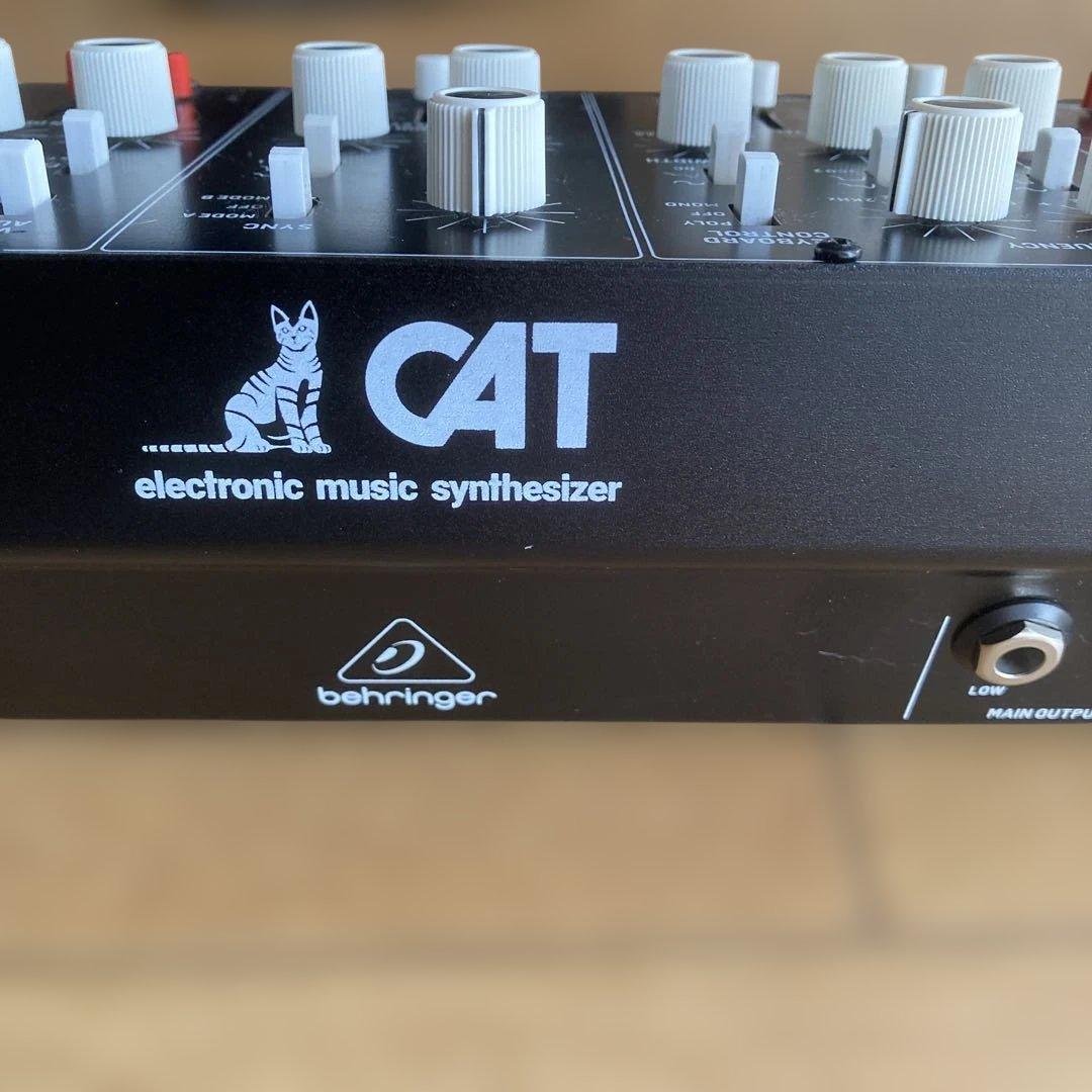 Behringer CAT デュオフォニックアナログシンセサイザ