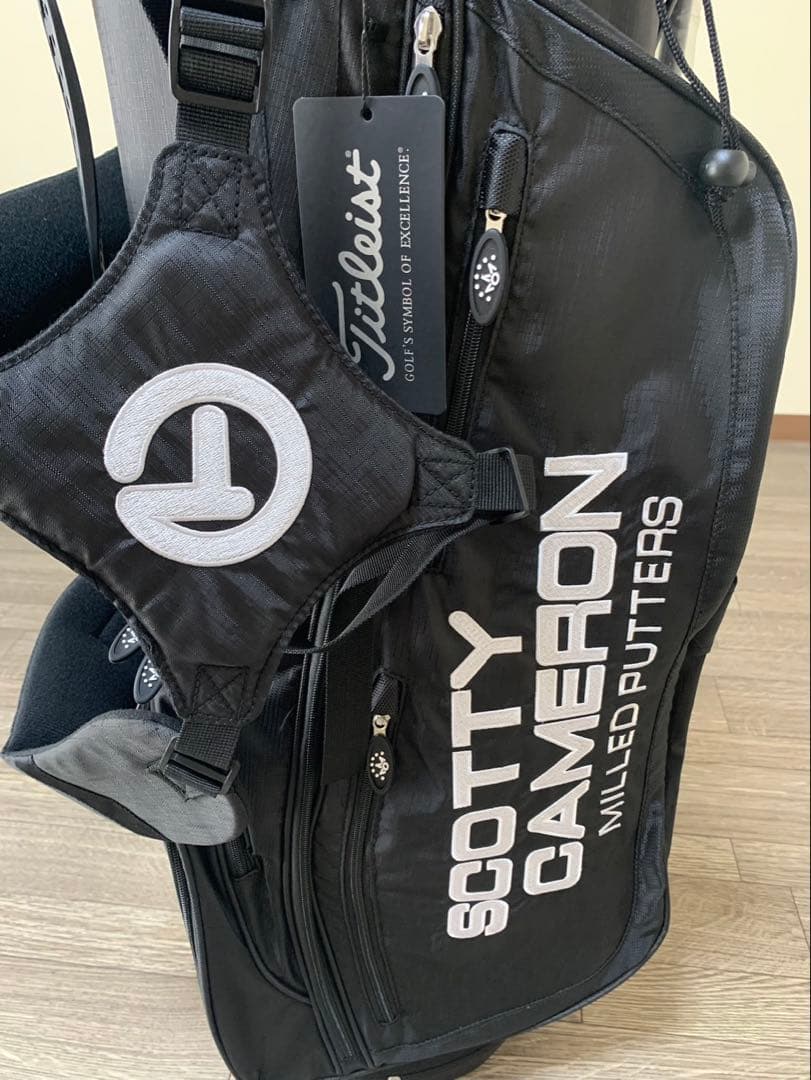 スタンド式キャディバック　人気のブラック！ご購入の方にパターカバープレゼント付