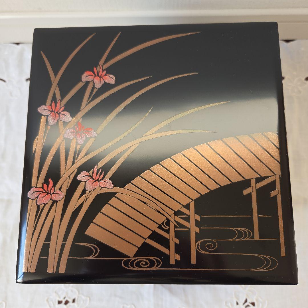 菖蒲と橋の重箱(六寸角三段重)高級漆器
