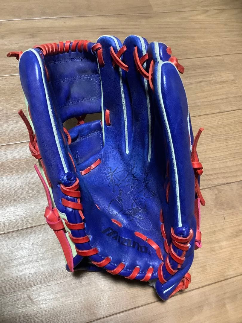 Dragons 軟式グローブ 柔らかく捕りやすいです