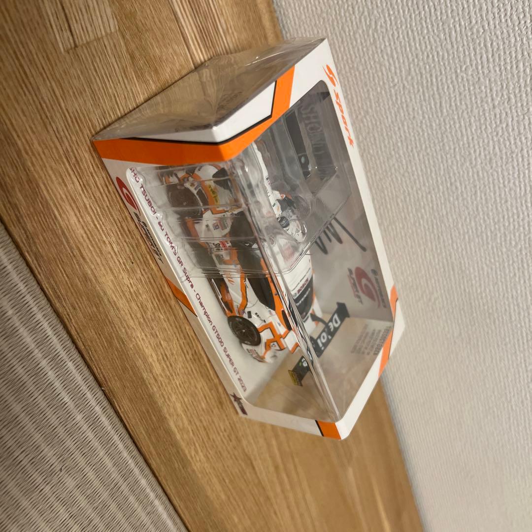 限定300台【spark】au TOM’S Supra 坪井選手フィギュア付