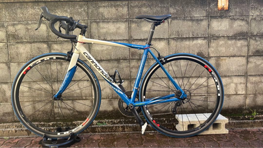 [引き取りなら一万円引き]Cannondale ロードバイク CAAD8