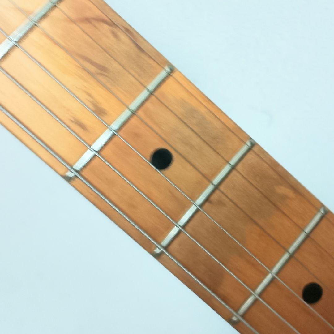 BEHRINGER　iAXE393　USB端子付き 　エレキギター　弦は新品！