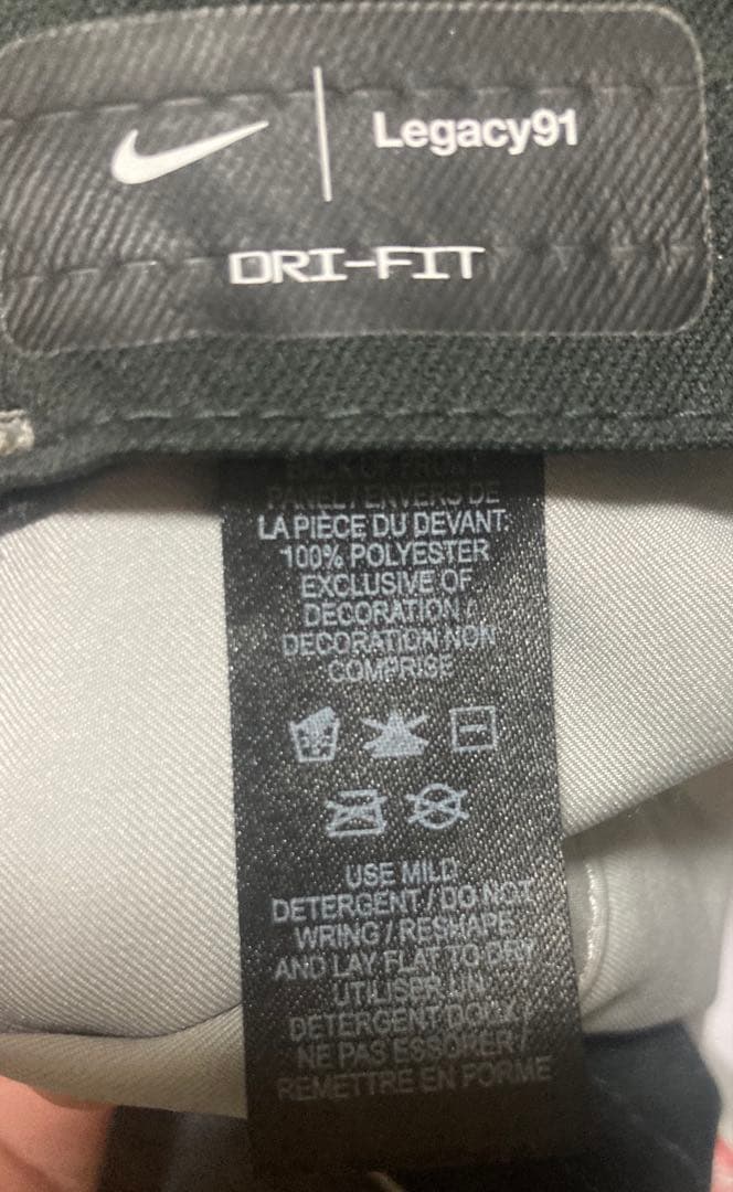 ロイヤルハワイアン限定　ナイキキャップ　グレー　ピンク刺繍