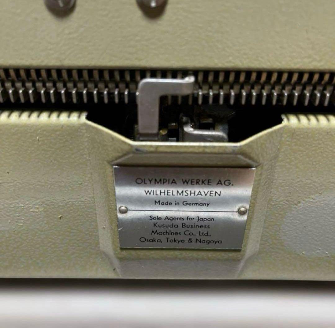 Olympia オリンピア　タイプライター　手動タイプライター　アンティーク