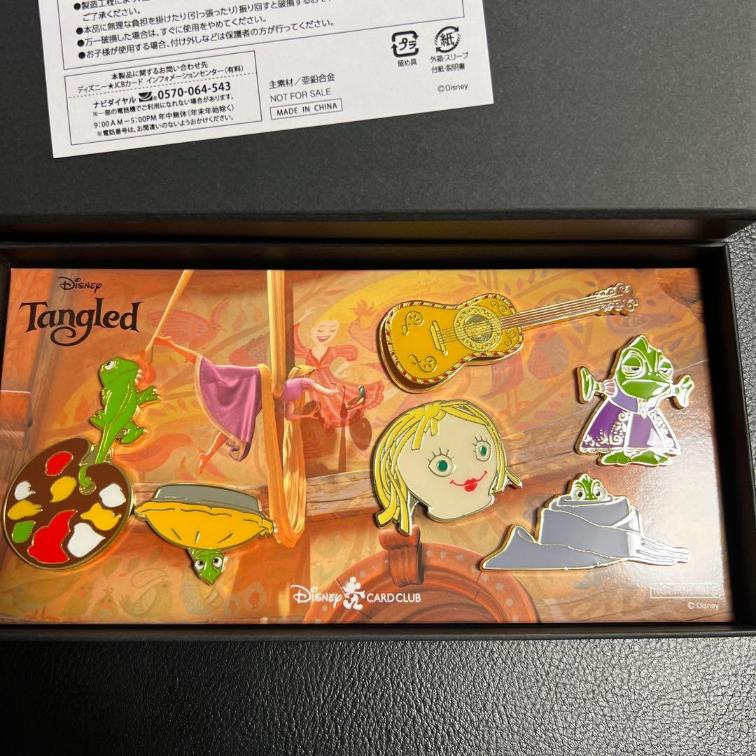 非売品　Disney ピンバッジ　ラプンツェル　パスカル