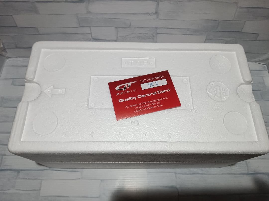 1/18  M435i ホワイト　ミニカー　4シリーズ