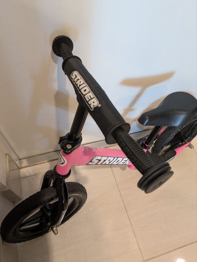 【直渡し値引き可】ストライダー　STRIDER ピンク
