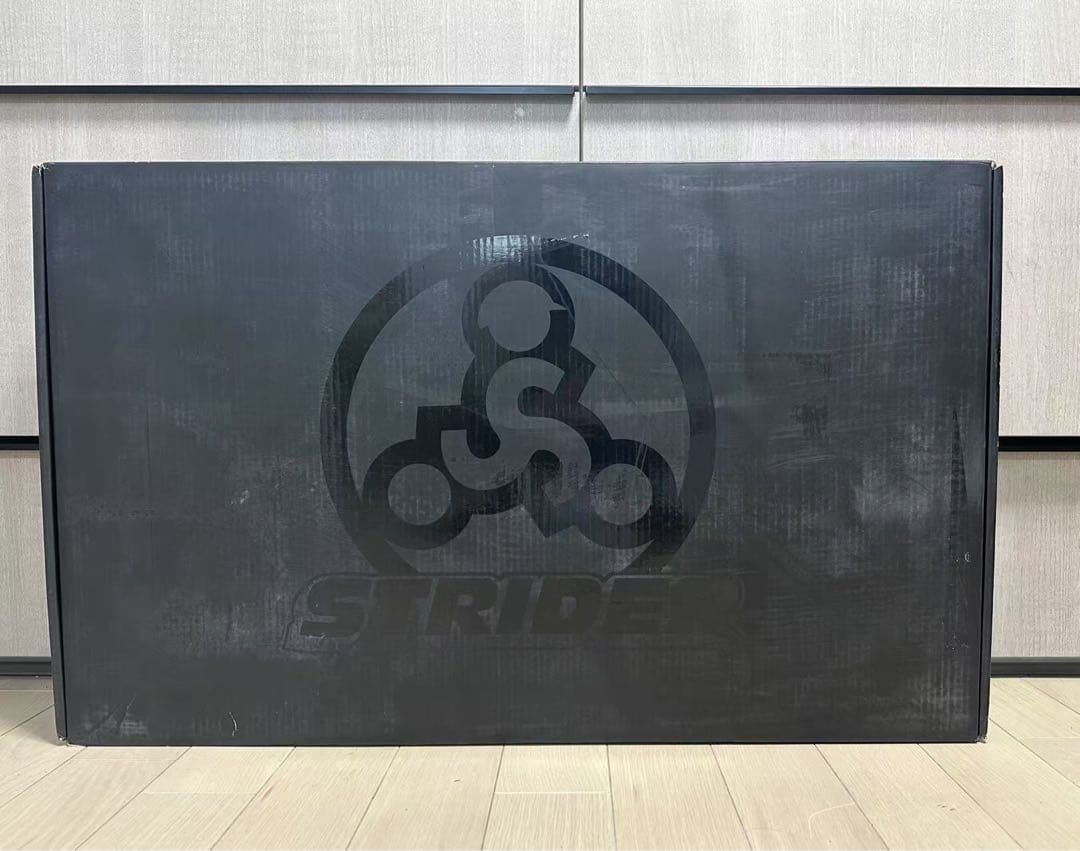 STRIDER ストライダー　数量限定　ST-R　カーボン　新品