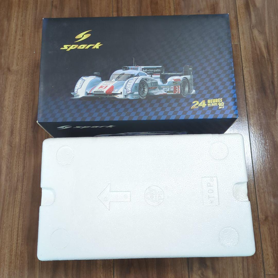 ミニカー Audi e-tron quattro Le Mans '14 1:18