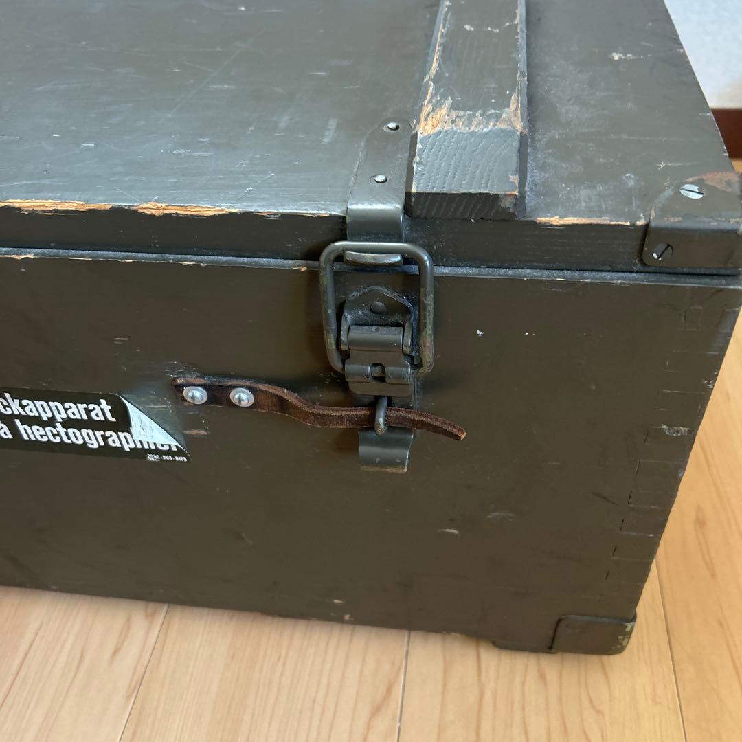 ミリタリーボックス　アウトドア　軍もの スイス軍　70年代70s