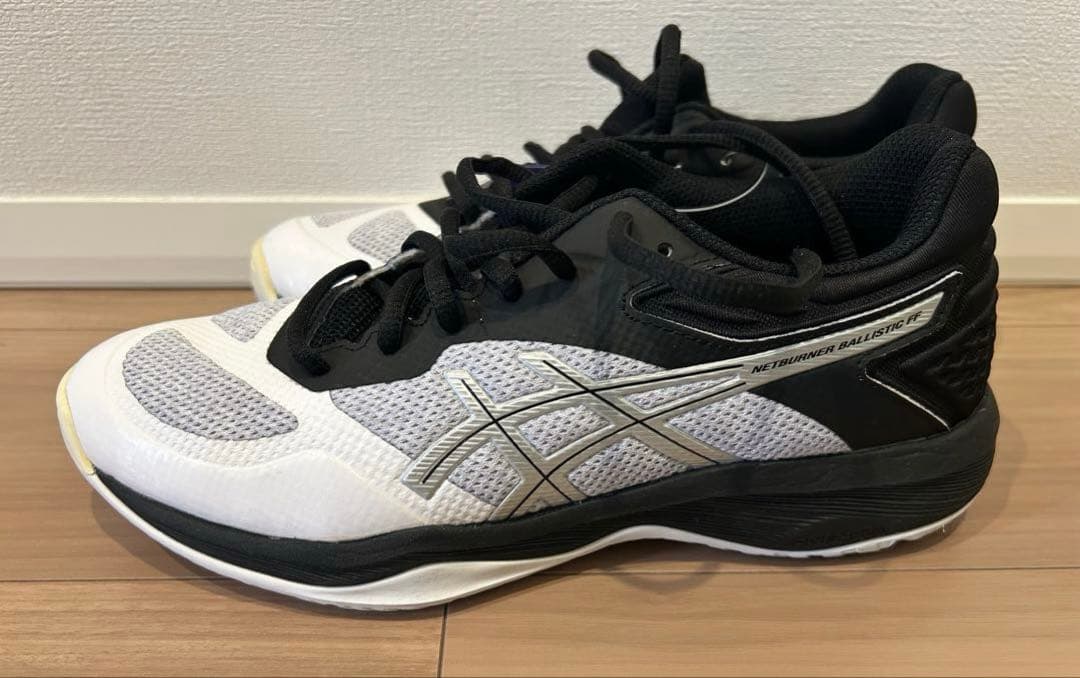 【新品未使用】ASICS バレーボールシューズ ホワイト/ブラック25.0cm