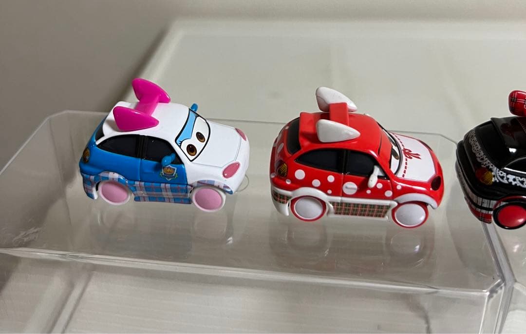 カーズ、マテル、ミニカー、（ハルミ、スキ、CHISAKI、イチゴ ）