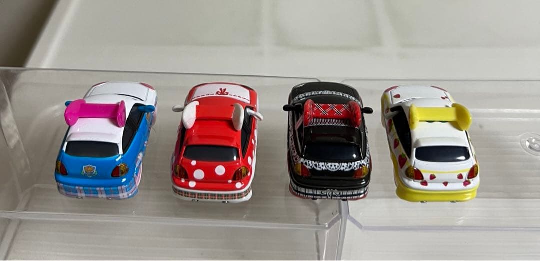 カーズ、マテル、ミニカー、（ハルミ、スキ、CHISAKI、イチゴ ）