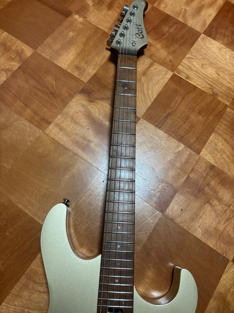 cort g300 pro ゴールド　ストラトキャスター タイプ