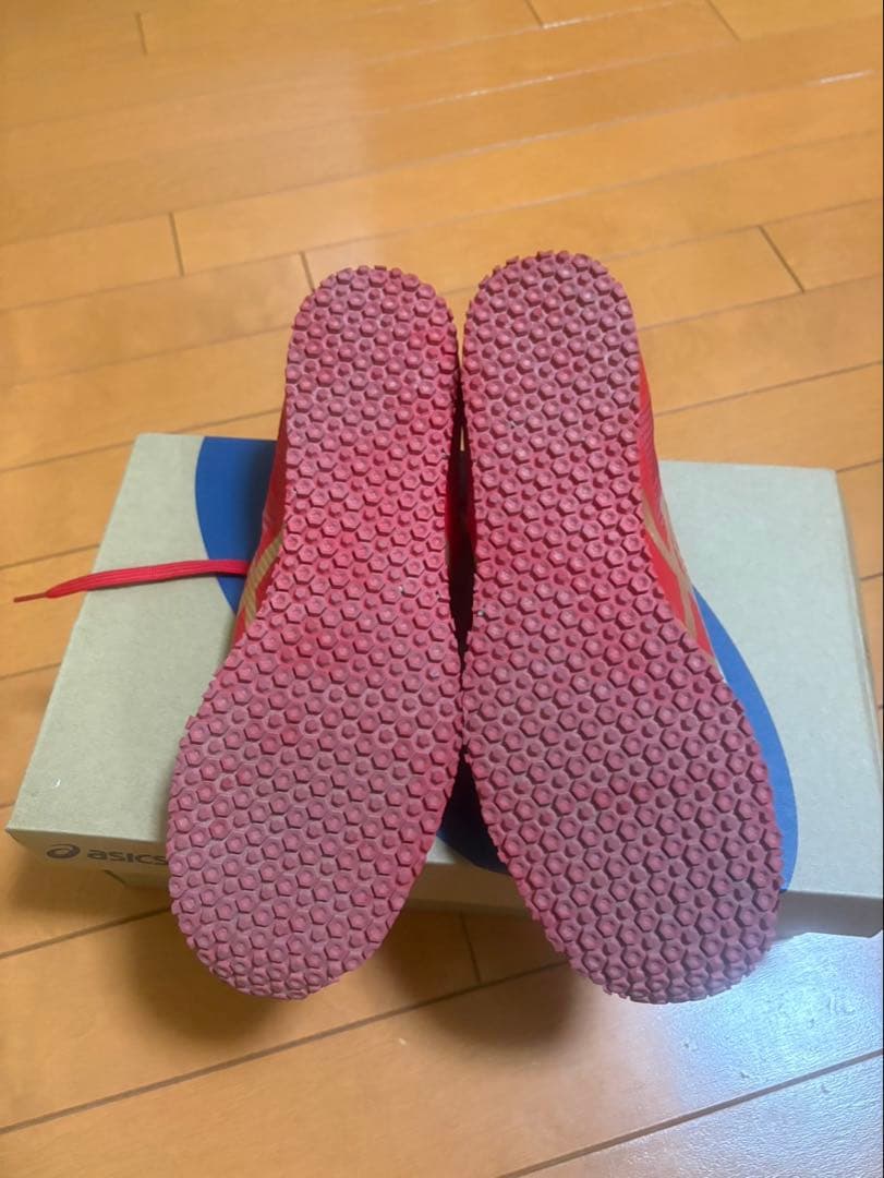 ASICS スパイクシューズ レッド/ゴールド 専用袋付き 27cm