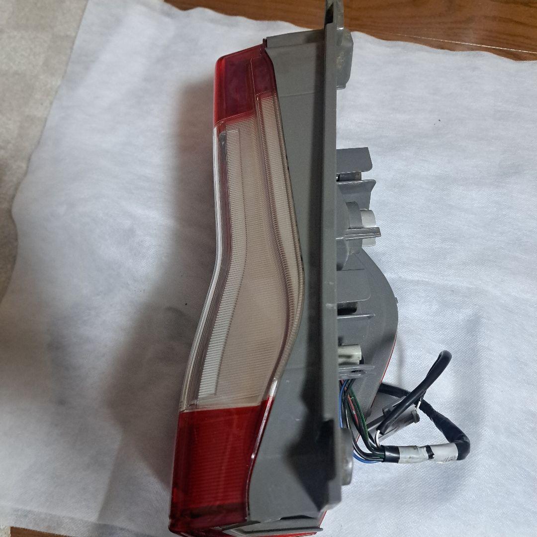 ダイハツ★タント★LA600S★テールランプ★LEDランプ★テールレンズ★良品