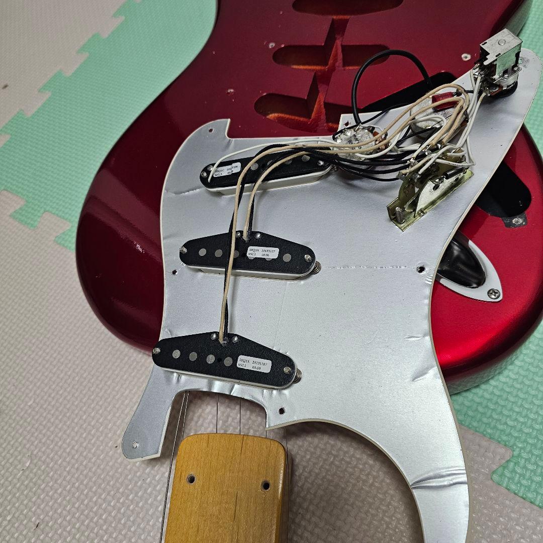 EDWARDS E-SE-100M/LT CAR ストラトキャスター