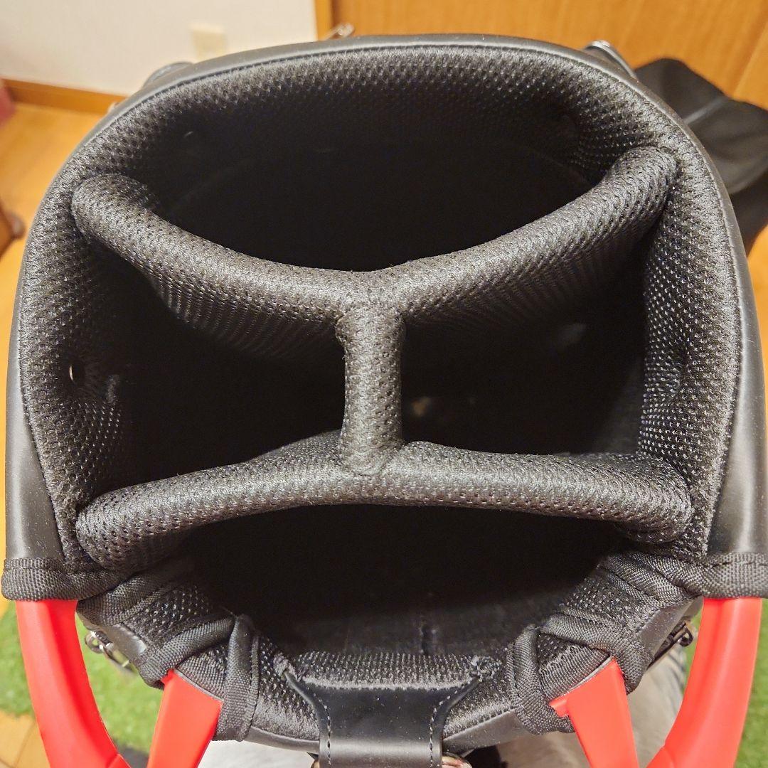 TaylorMade ゴルフバッグ 赤黒 4分割収納