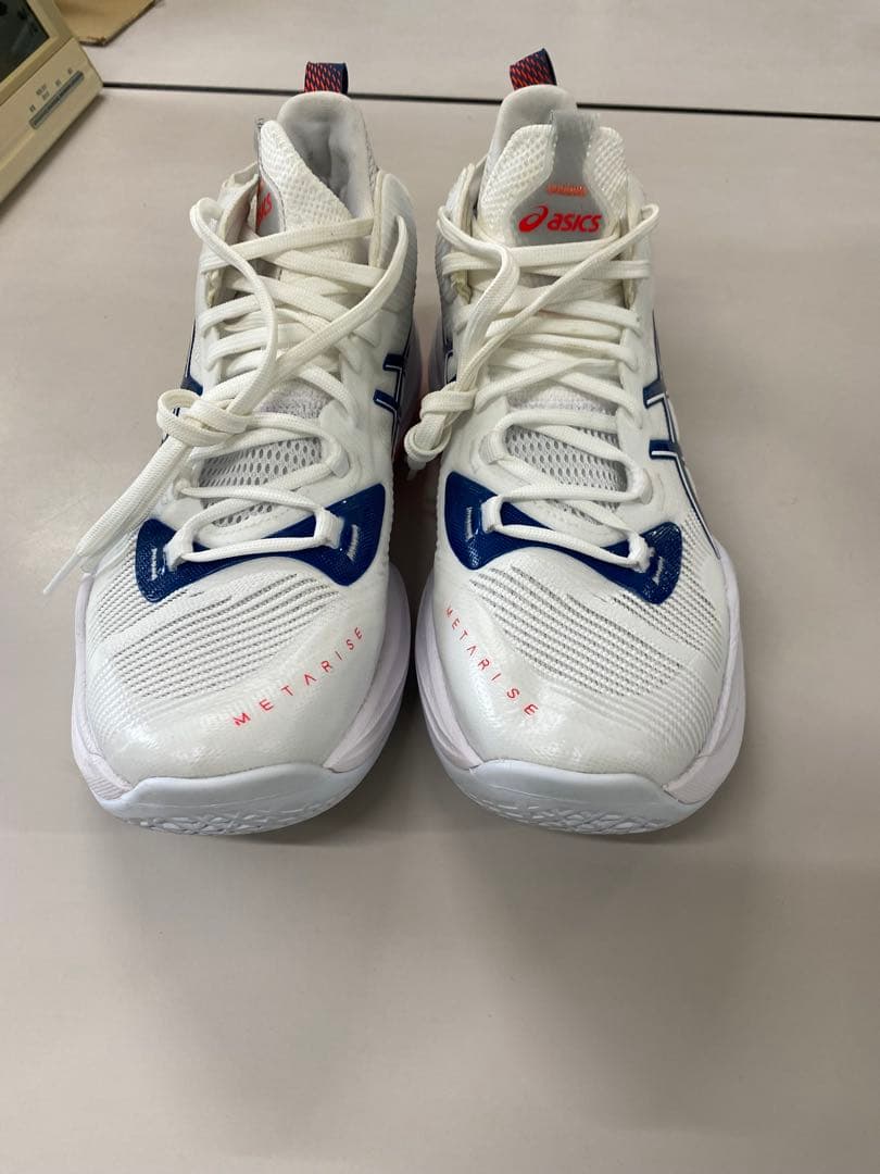 ASICS バレーボールシューズ ホワイト/ブルー/レッド　メタライズ2