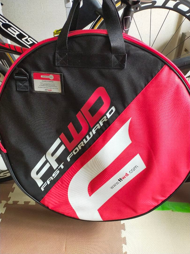 ファストフォワード FFWD F4R カーボンホイールセット タイヤ２本付