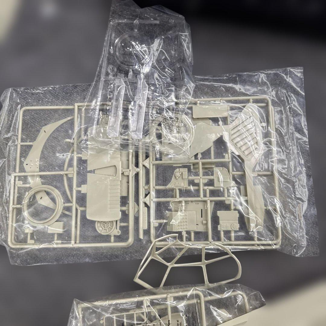 現状品メビウス Proteus Submarine 1/32スケール