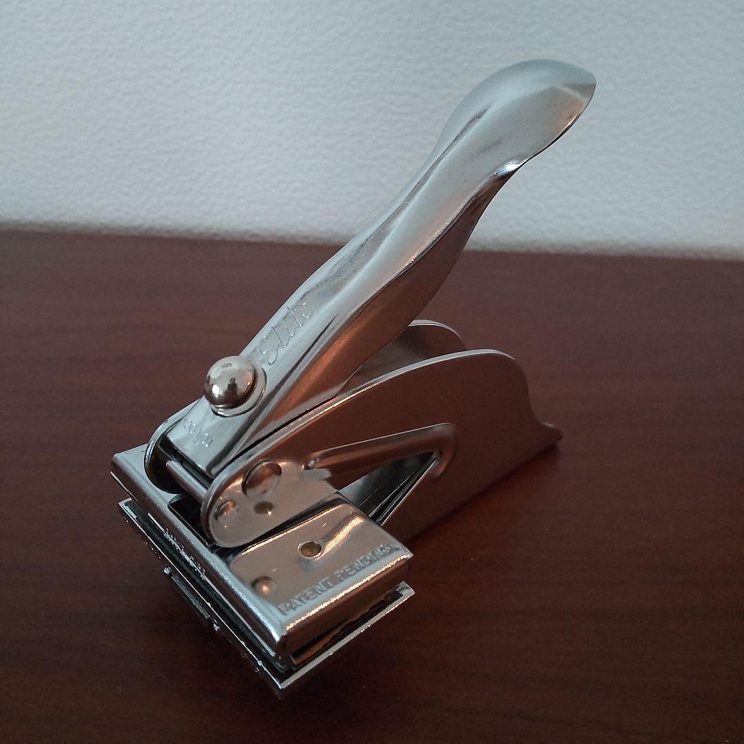 アメリカ ヴィンテージ エンボッサースタンプ 06156