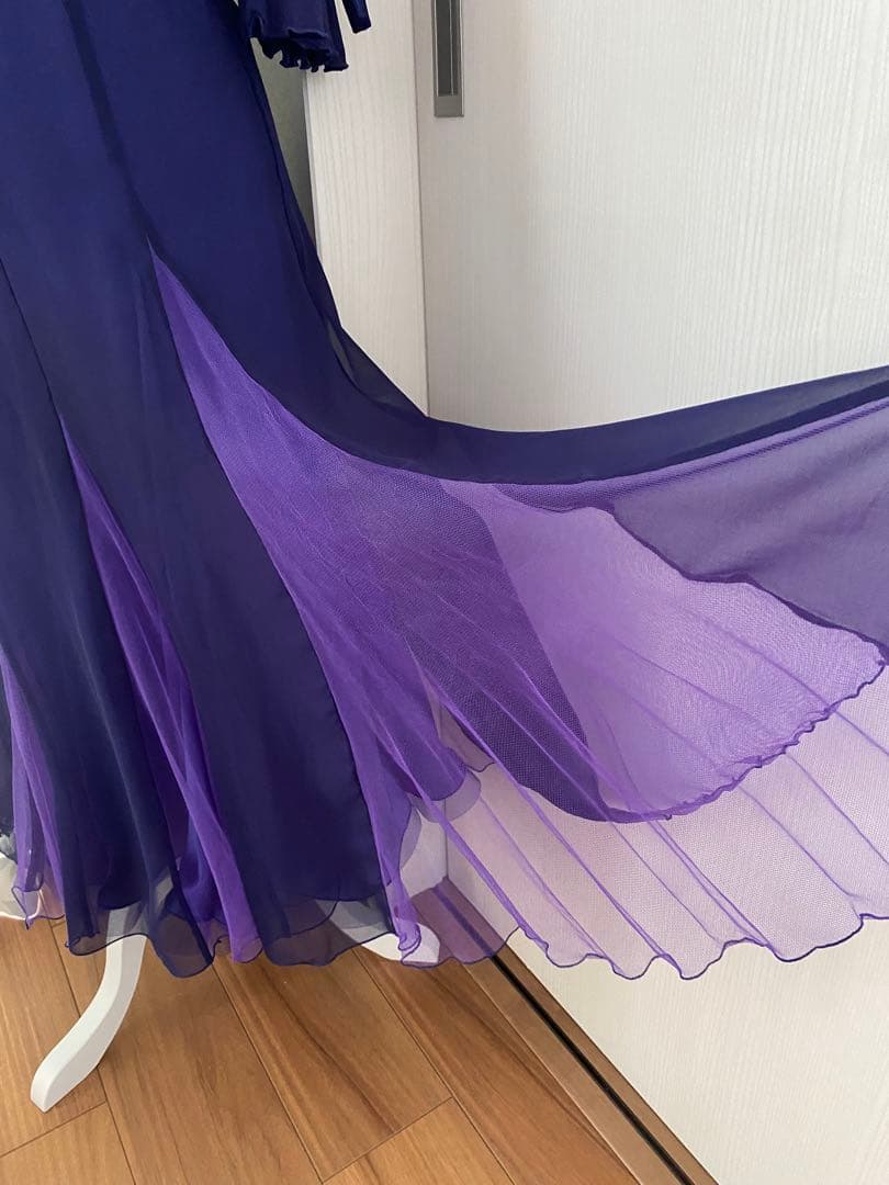 チャコット　パープルフリル付きセパレートドレス