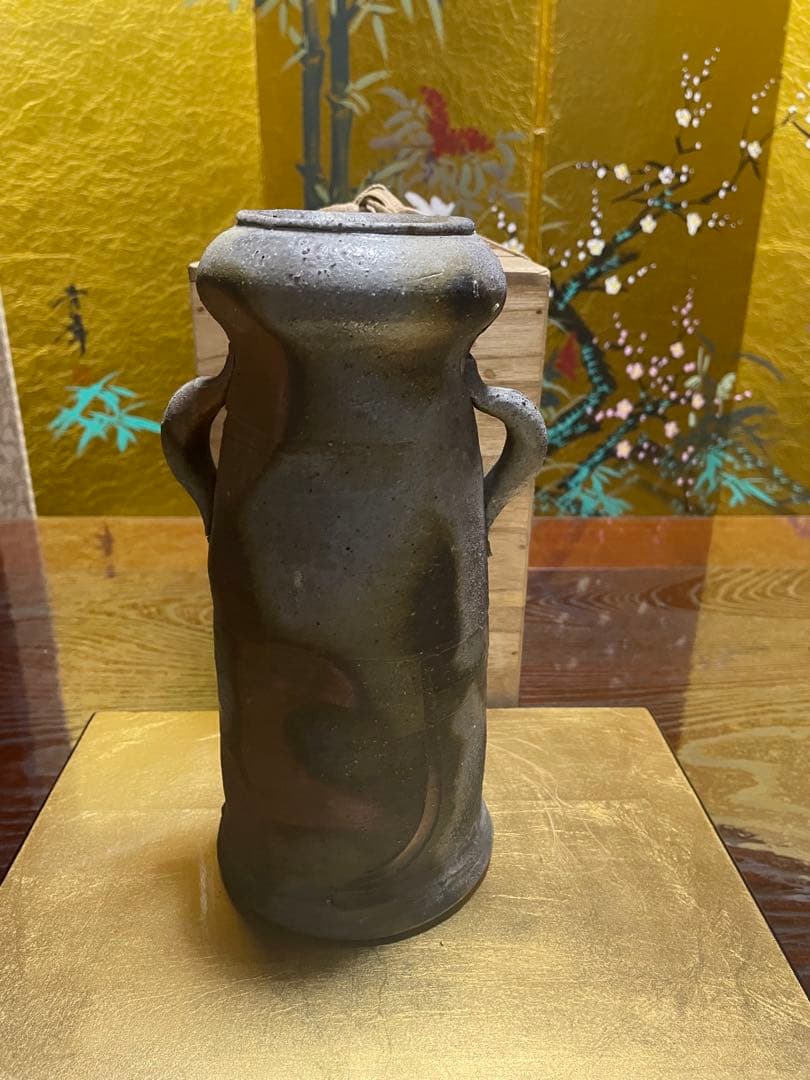 備前焼　花瓶　伊勢崎満