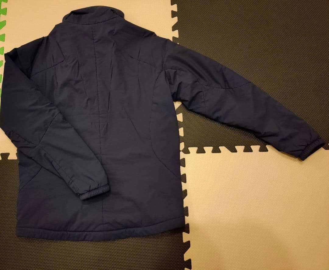 DESCENTE綿入りインナージャケット　Mサイズ（クリーニング済）