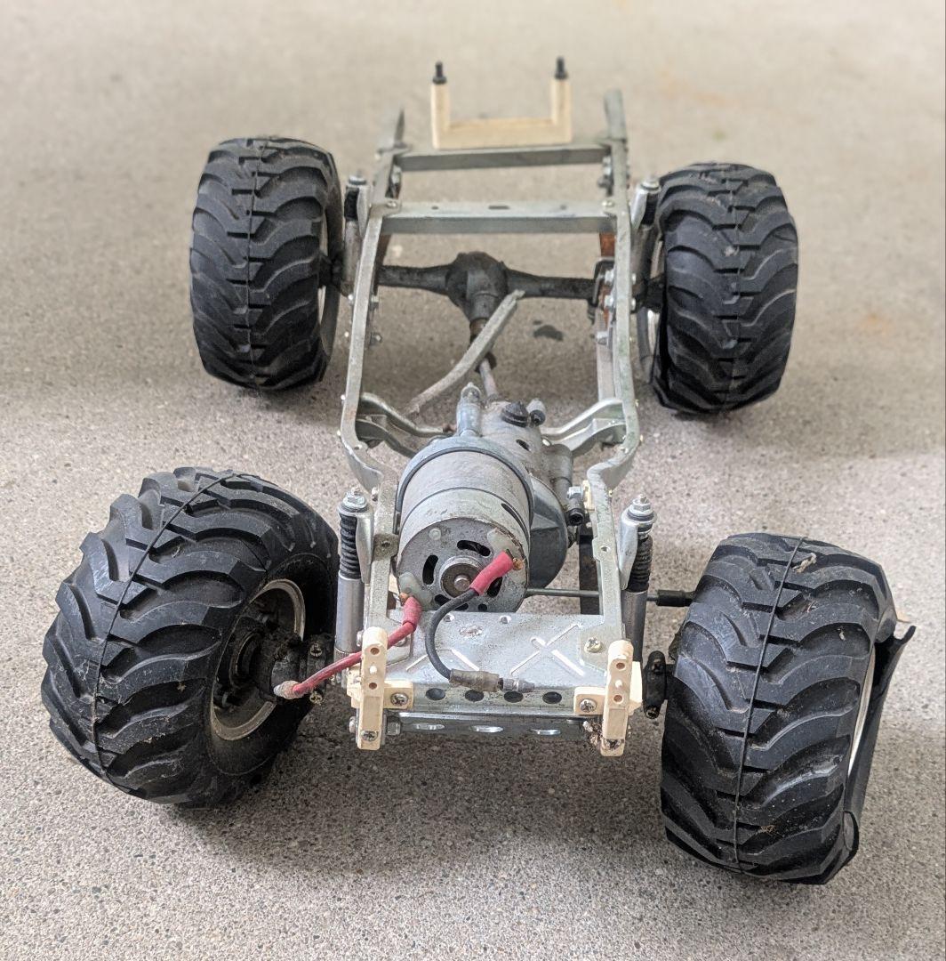 当時物3台セット/エンジンカー2台/ ラジコン1台/ ラクダバッテリー/シャーシ