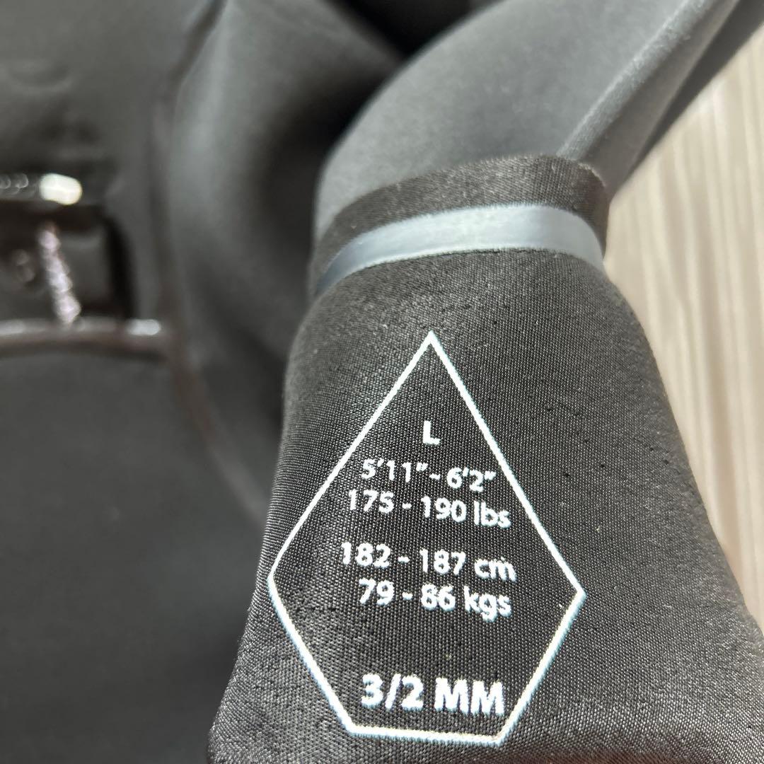 【新品未使用 50%↑OFF】Volcom ウエットスーツ フルスーツ ボルコム