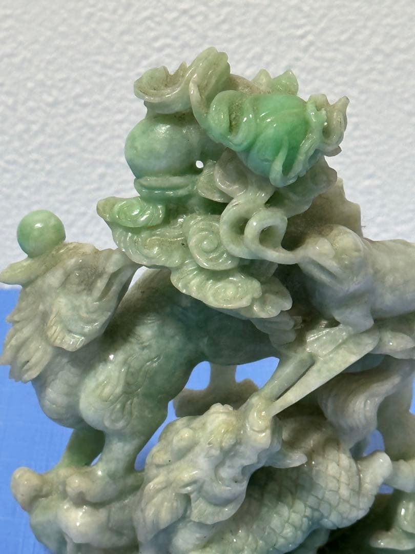 中国美術 翡翠 置物 天然石 彫刻 ヒスイ