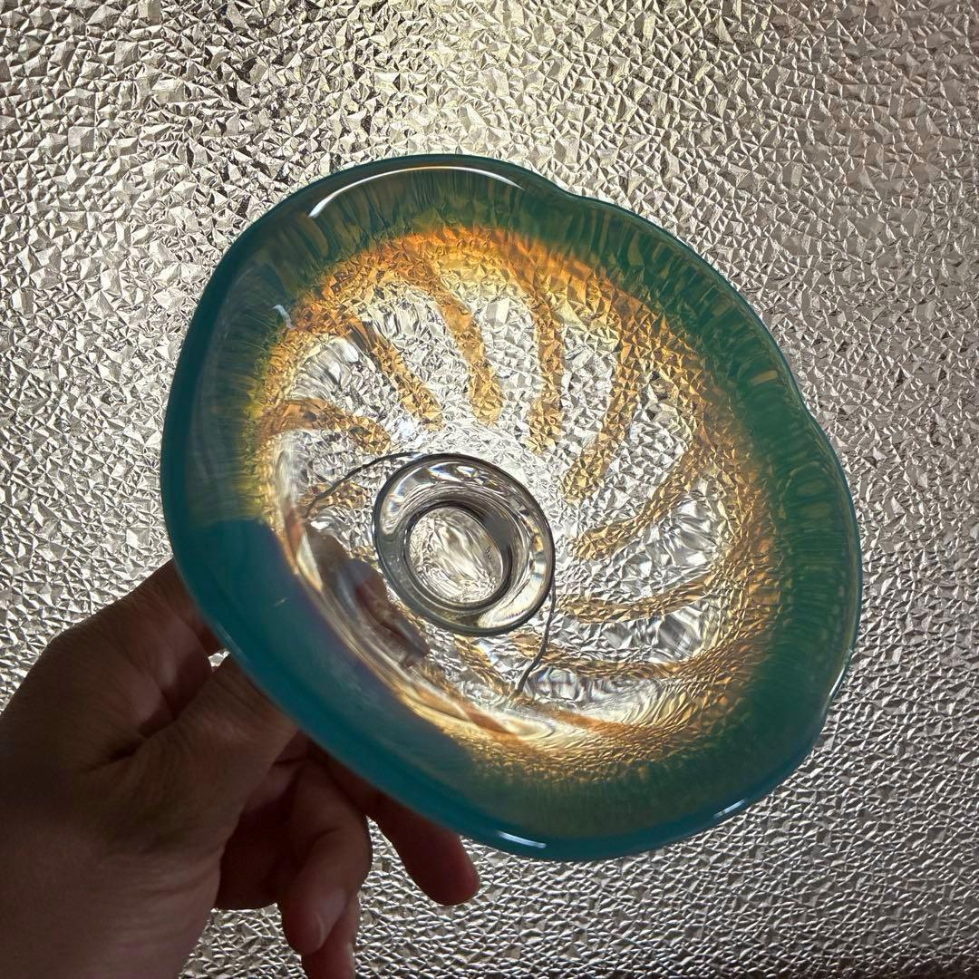 骨董　時代ガラス　希少　翡翠色乳白色暈し　流線紋　花型　朝顔コップ　氷コップ１客