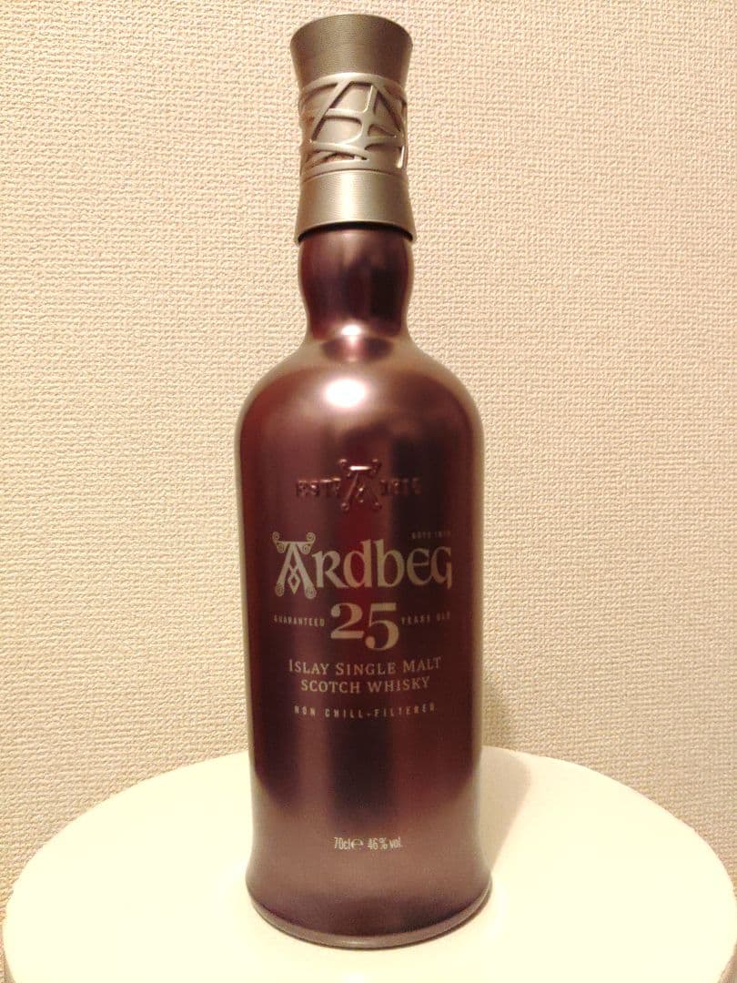 アードベッグ25年　空き瓶