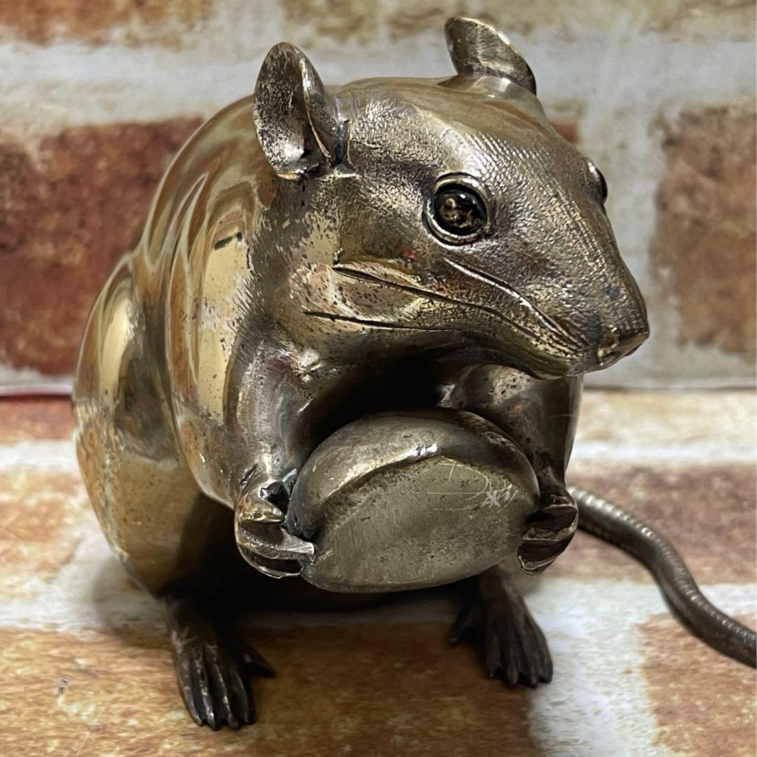 正斉(銘) 栗持ち鼠　金属製