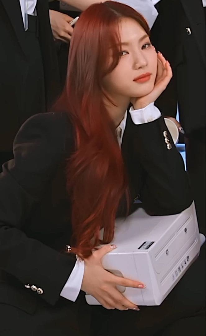 STAYC アイサ 直筆サイン入りチェキ ポラロイド