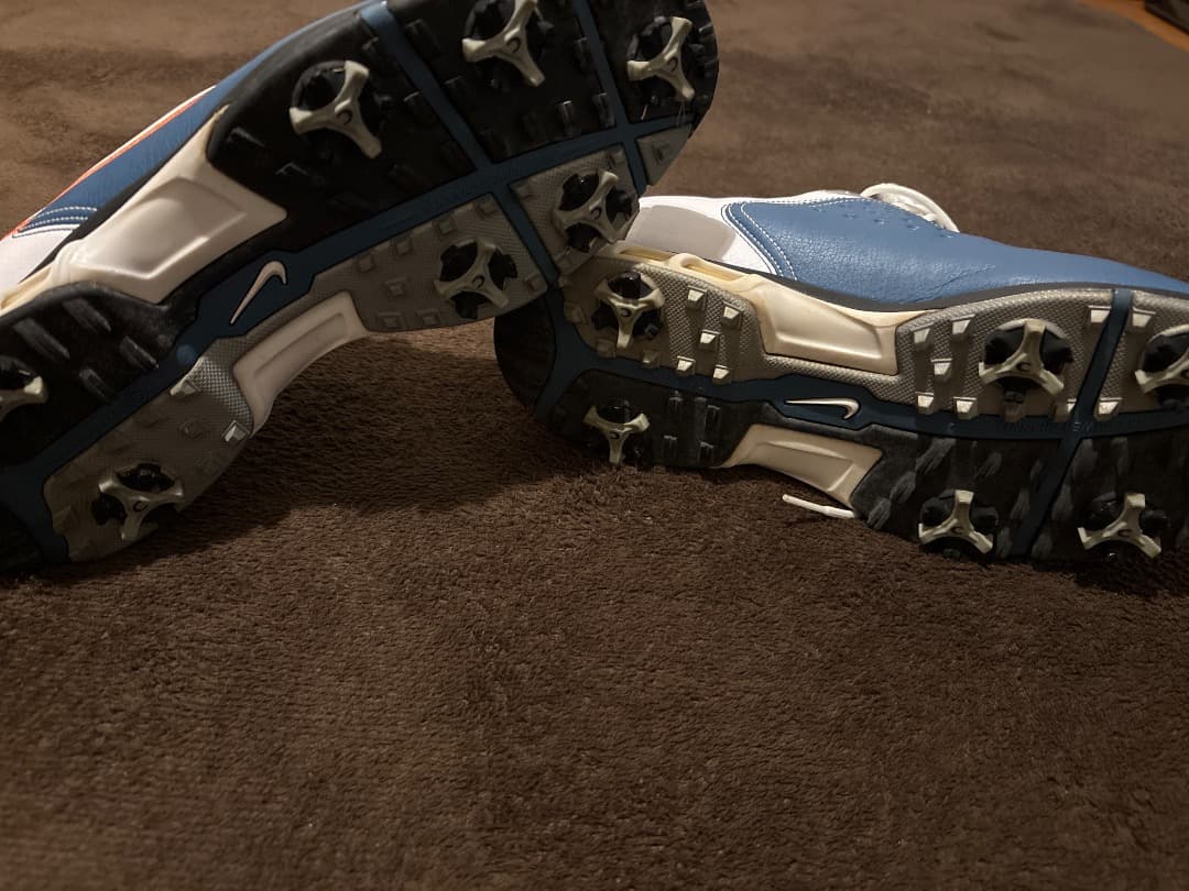 Nike スパイクシューズ ホワイト/ブルー/オレンジ