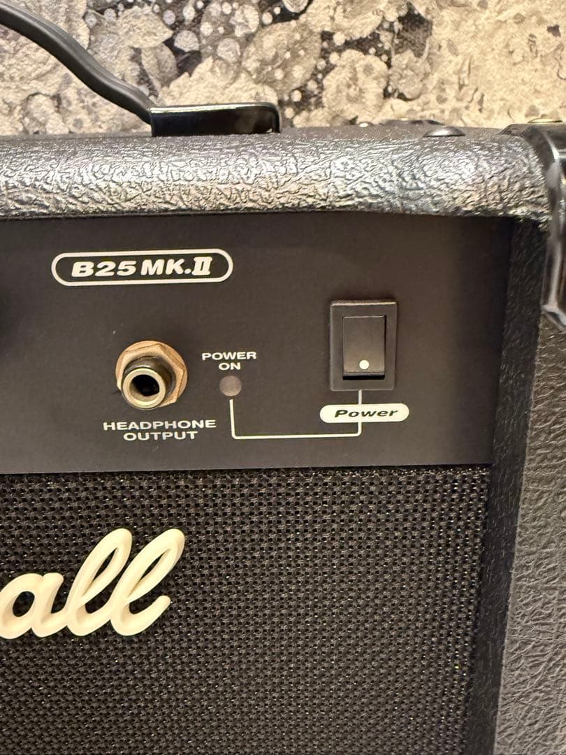 【美品】 Marshall マーシャル B25 MK.2 ベースアンプ